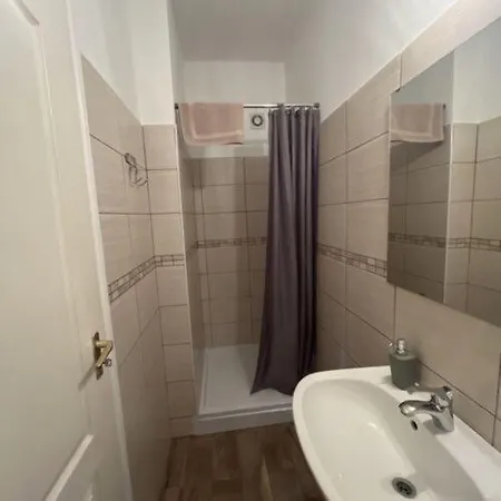 Apartament Vecsey *