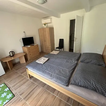 Vécsey Appartement *